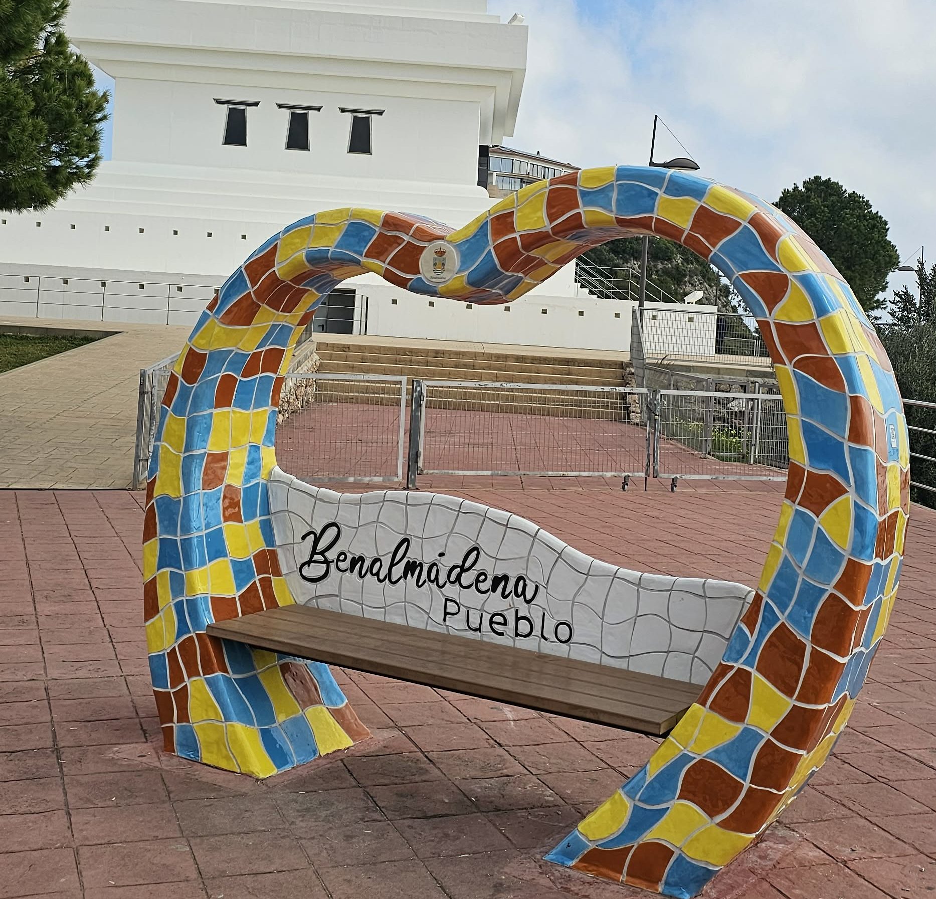 Benalmádena u Málagy: lanovka, hory a buddhistická stúpa