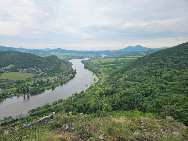 Porta Bohemica: krásný okruh nad Labem s vyhlídkami, Moravanským vodopádem a Doerellovou vyhlídkou